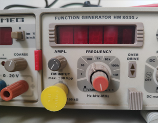 Hameg 8030 2 function generator