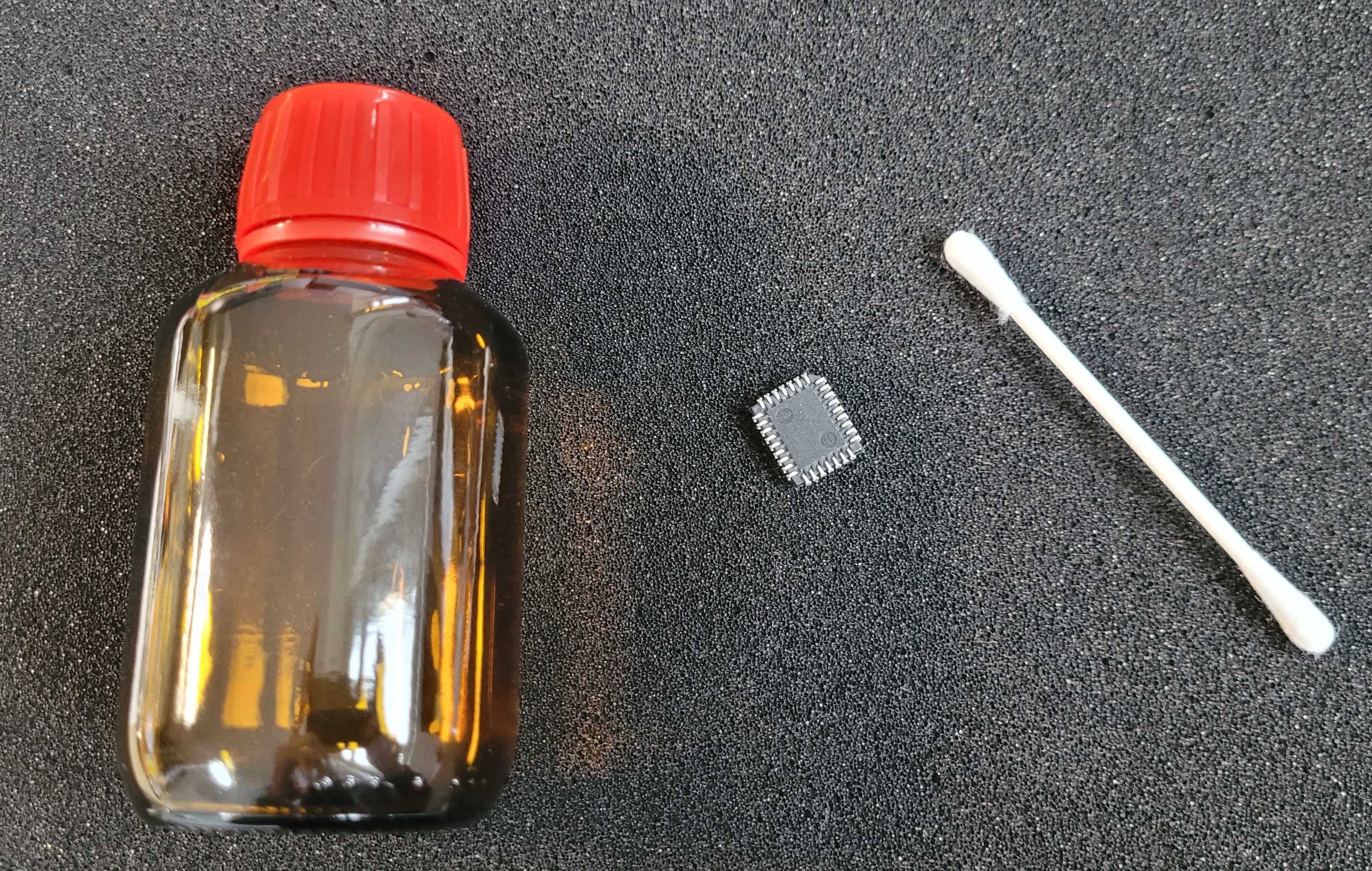 Acetone flask with swab and IC